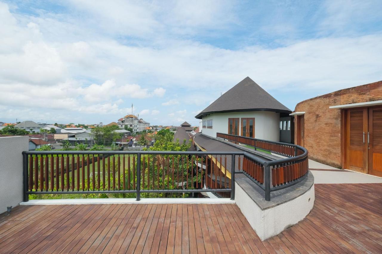 Djabu Seminyak Hotel Denpasar Exterior foto