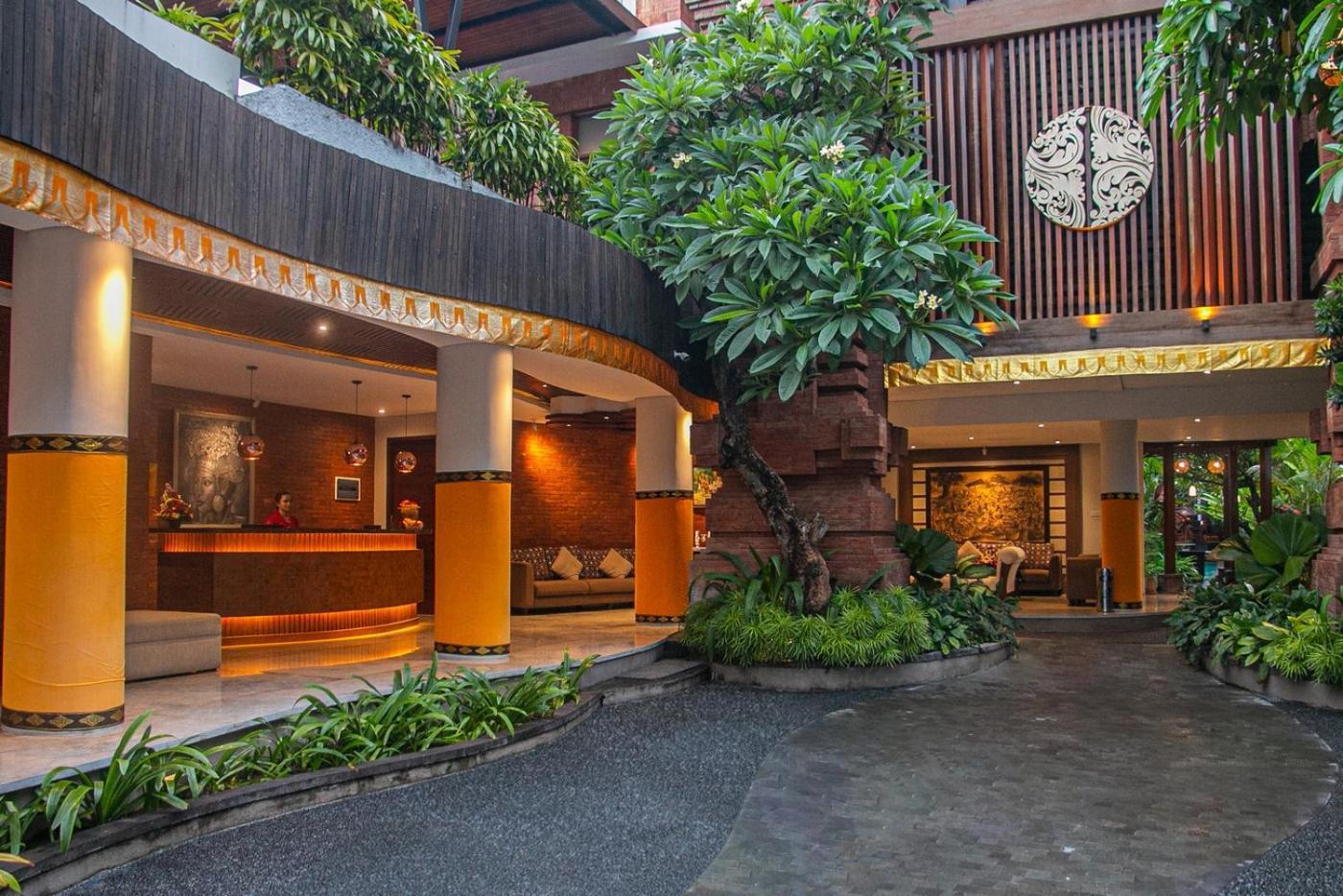 Djabu Seminyak Hotel Denpasar Exterior foto