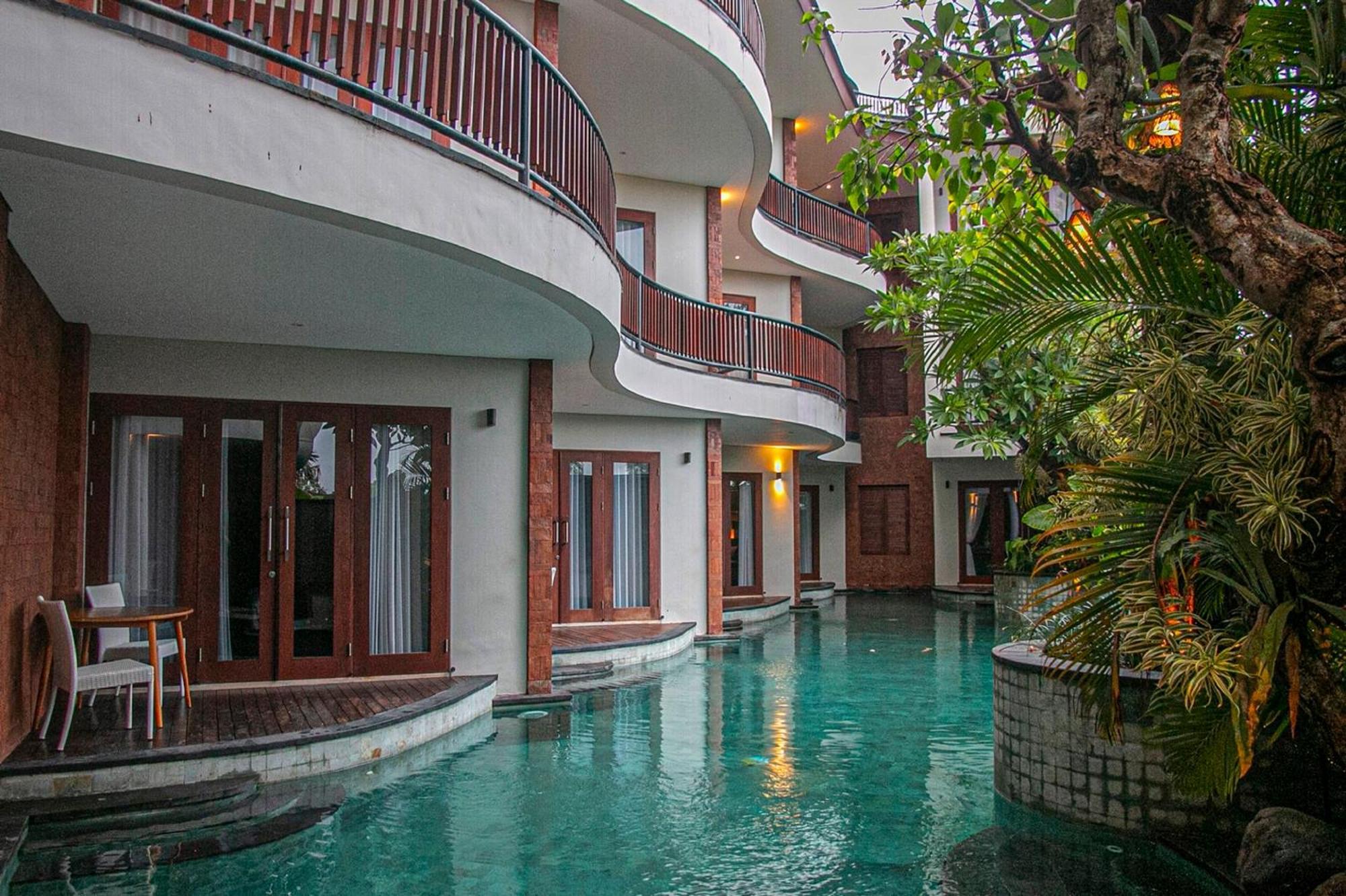Djabu Seminyak Hotel Denpasar Exterior foto